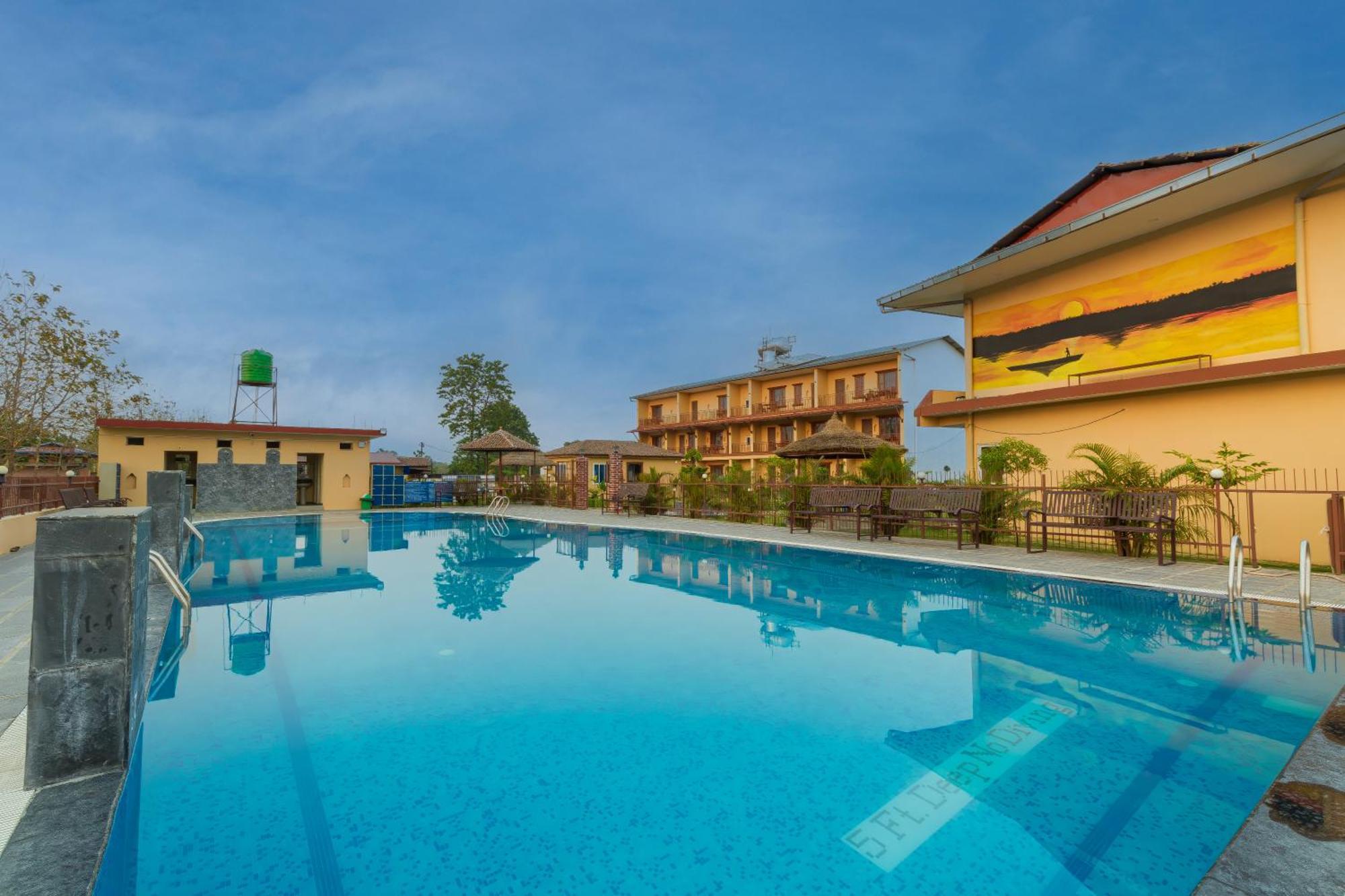 Sisai Park Village Chitwan Esterno foto